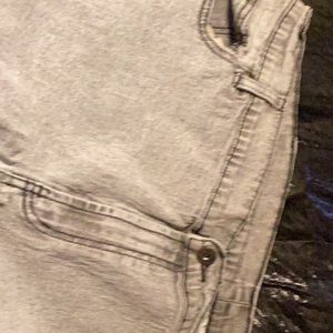 DG2 Black over beige wash stretch jeans 22W, like new. Beautiful